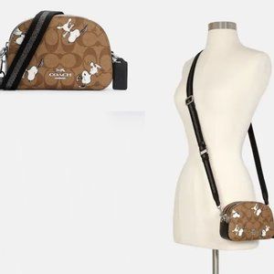 NWT RARE !!COACH Peanuts Snoopy Mini Serena Crossbody In Signature Canvas